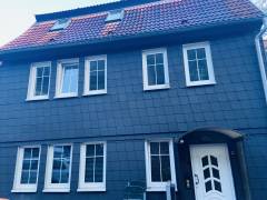 13 - 669c8500e489d1b9a79923b573cff84fe46ff5ba358cbf3bdae44d3440396663.jpg